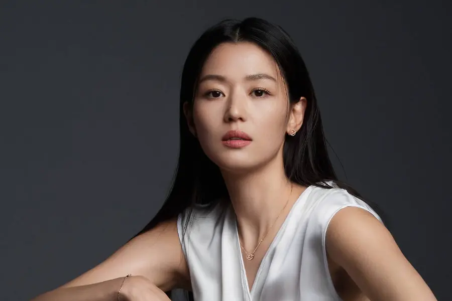 Agensi Jun Ji-hyun Klarifikasi Pembatalan Iklan di Tiongkok
