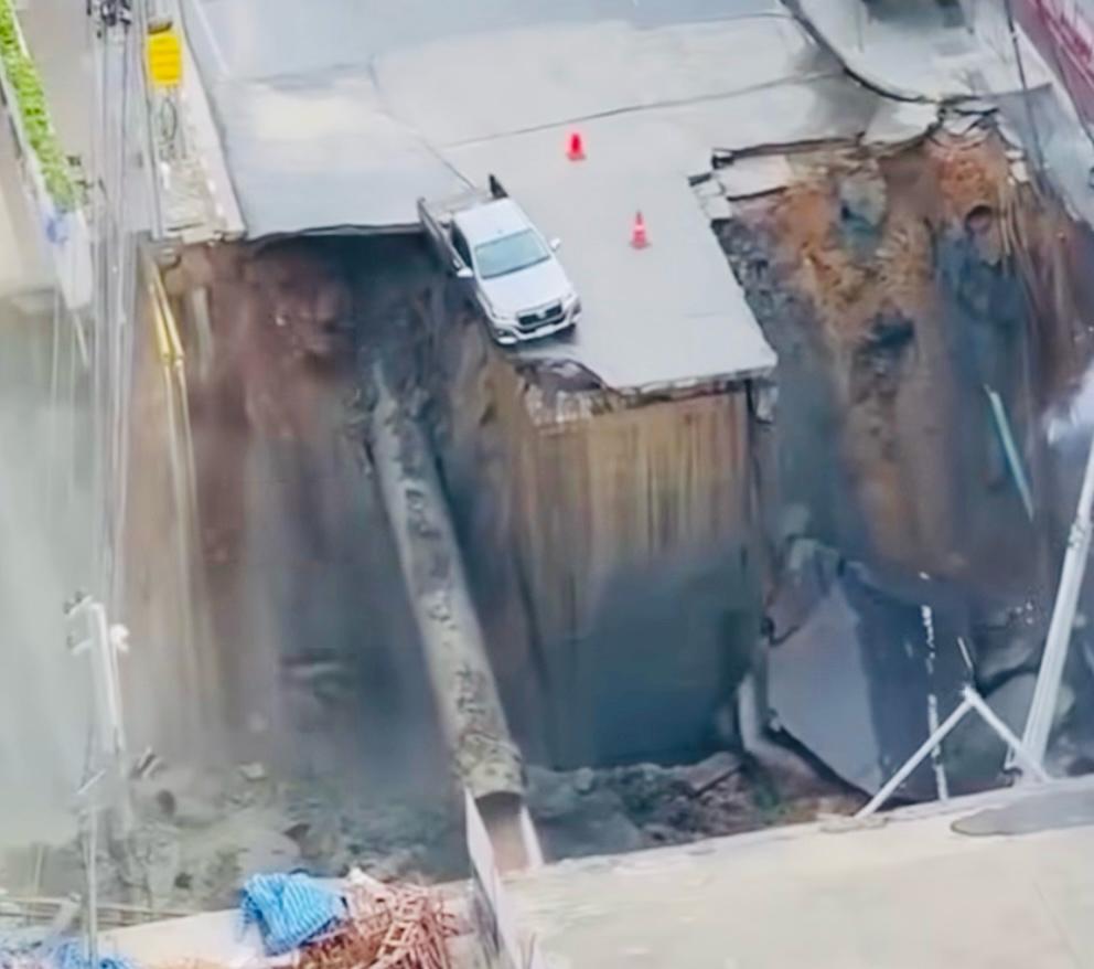 1.500 Ton Beton Tumpah ke Terowongan Jalan Samsen