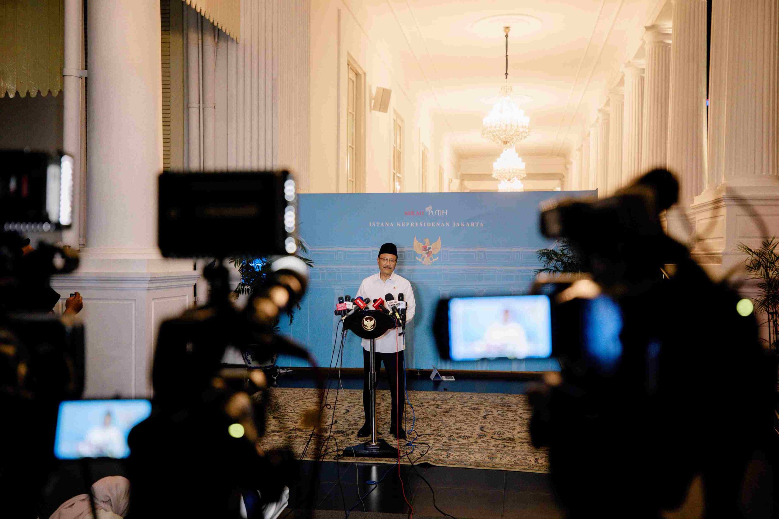 Mensos: Bansos Tidak Dikurangi, Justru Ditambah