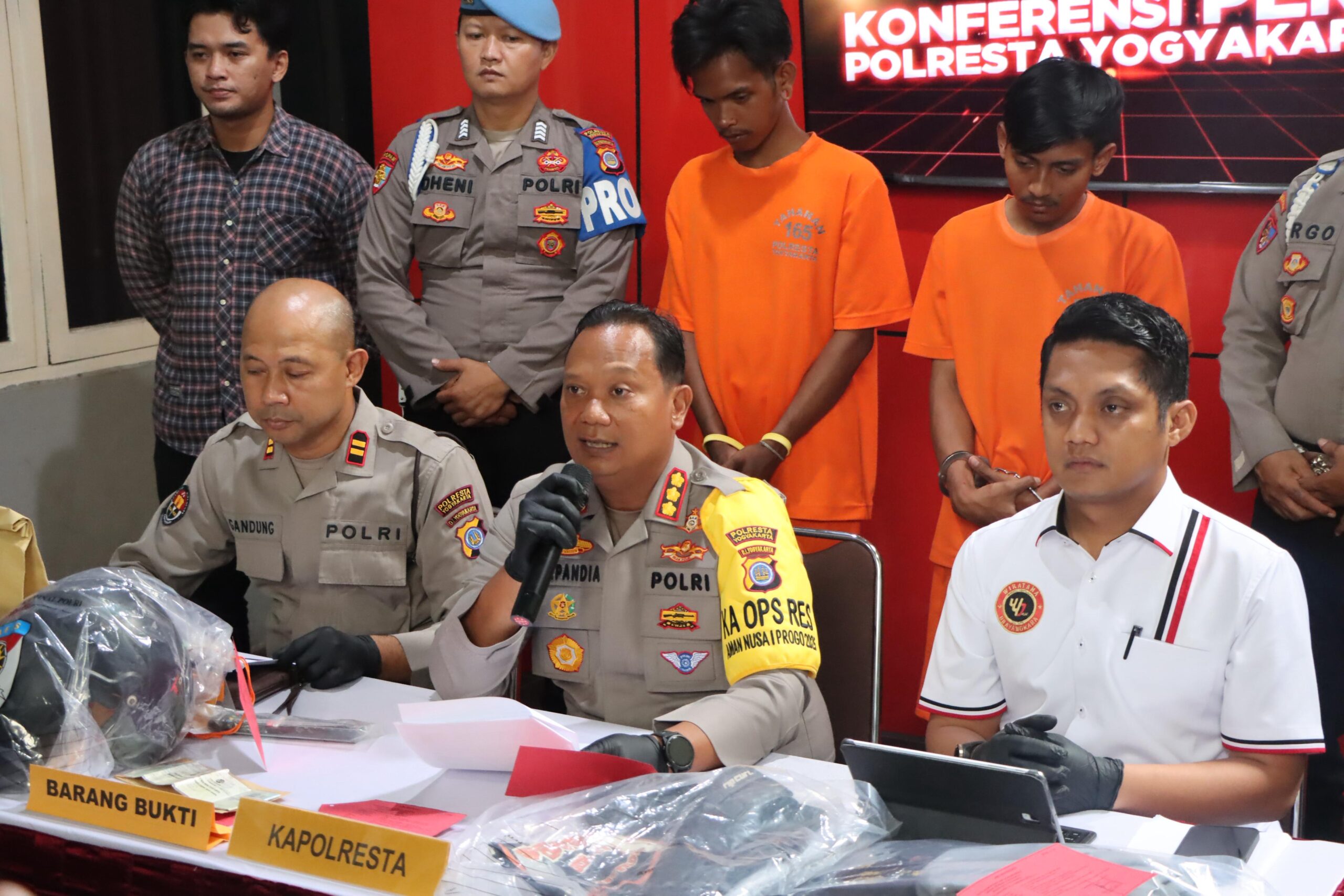 Polisi Tangkap Pelaku Pelemparan Molotov Pos Polisi di Yogyakarta dan Sleman