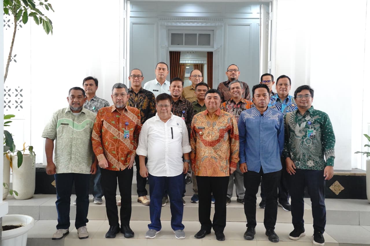 Bupati Garut Sambut Baik Program Pelatihan Kemnaker