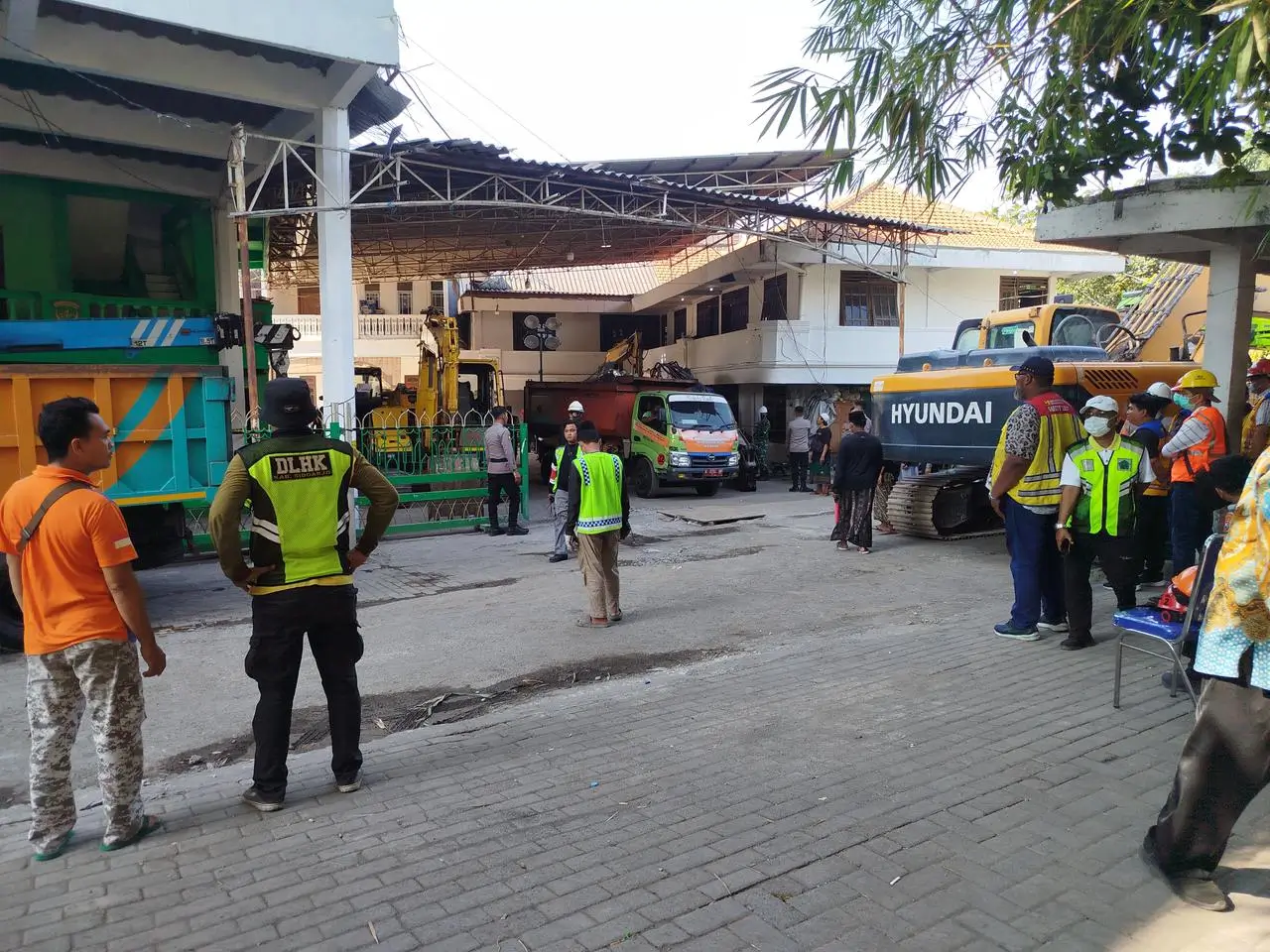 Korban Meninggal Ponpes Al-Khoziny 14 Orang, 49 masih Hilang