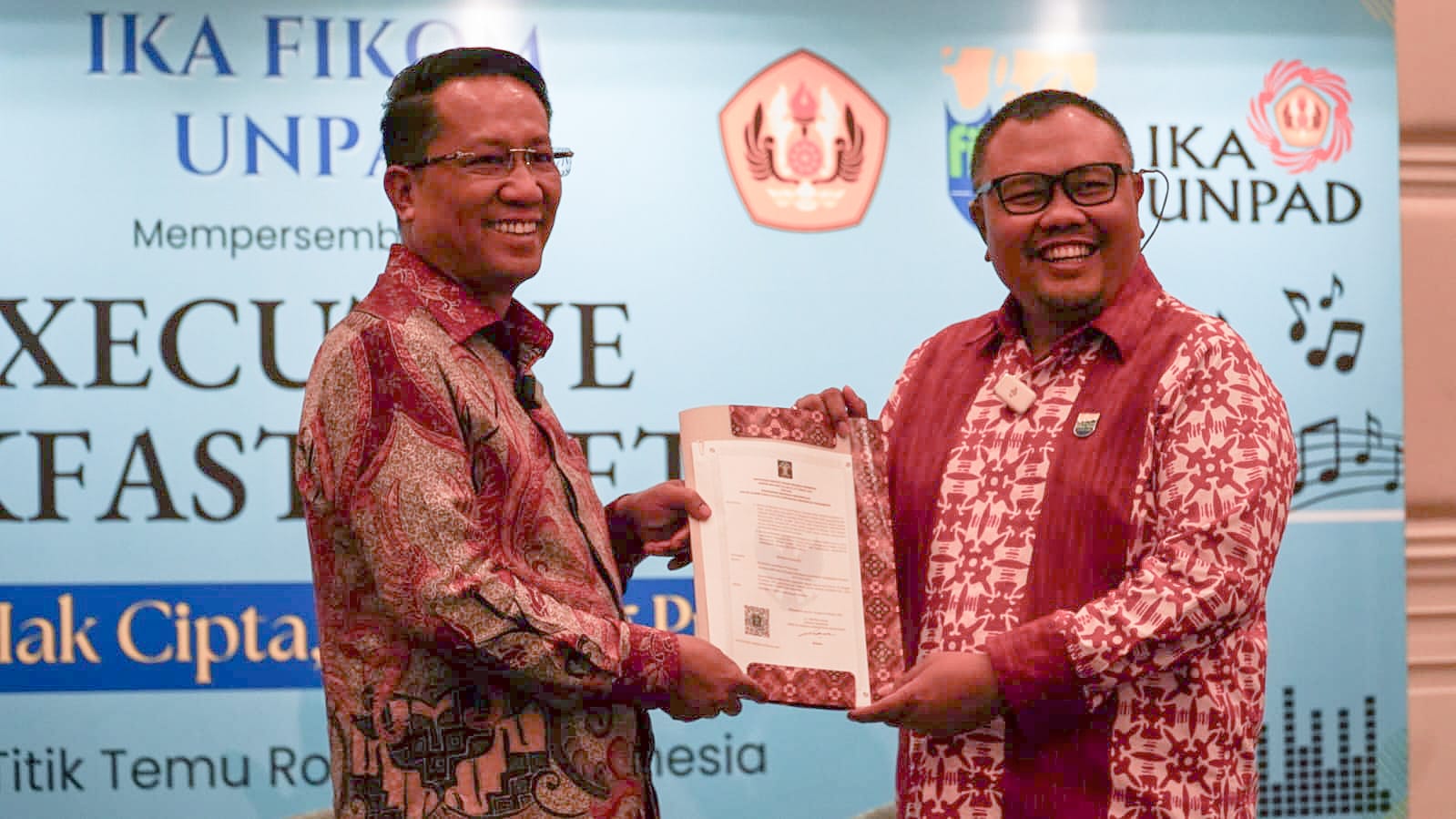 IKA Fikom Unpad Kini Resmi Punya Akta Badan Hukum