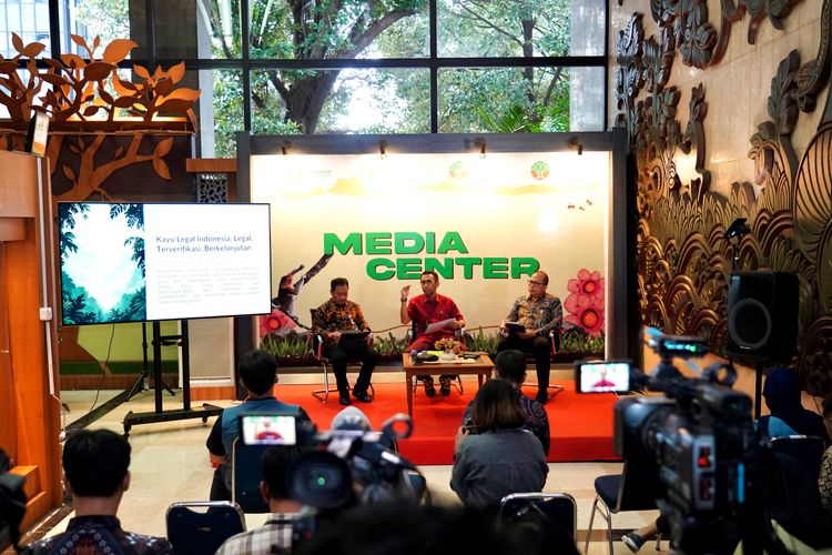 Sistem Peringatan Dini Deforestasi dikembangkan oleh kemenhut