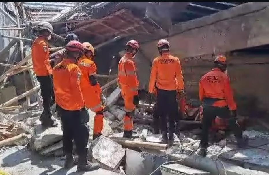 Korban Tewas di Mushola Pesantren Al Khozini kini 37 Orang