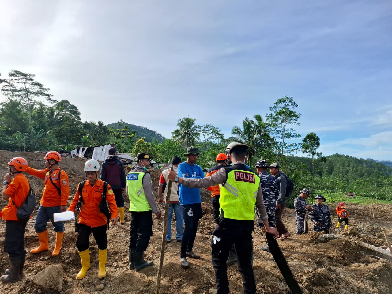 Tim SAR Gabungan Lanjutkan Pencarian Korban Longsor Banjarnegara
