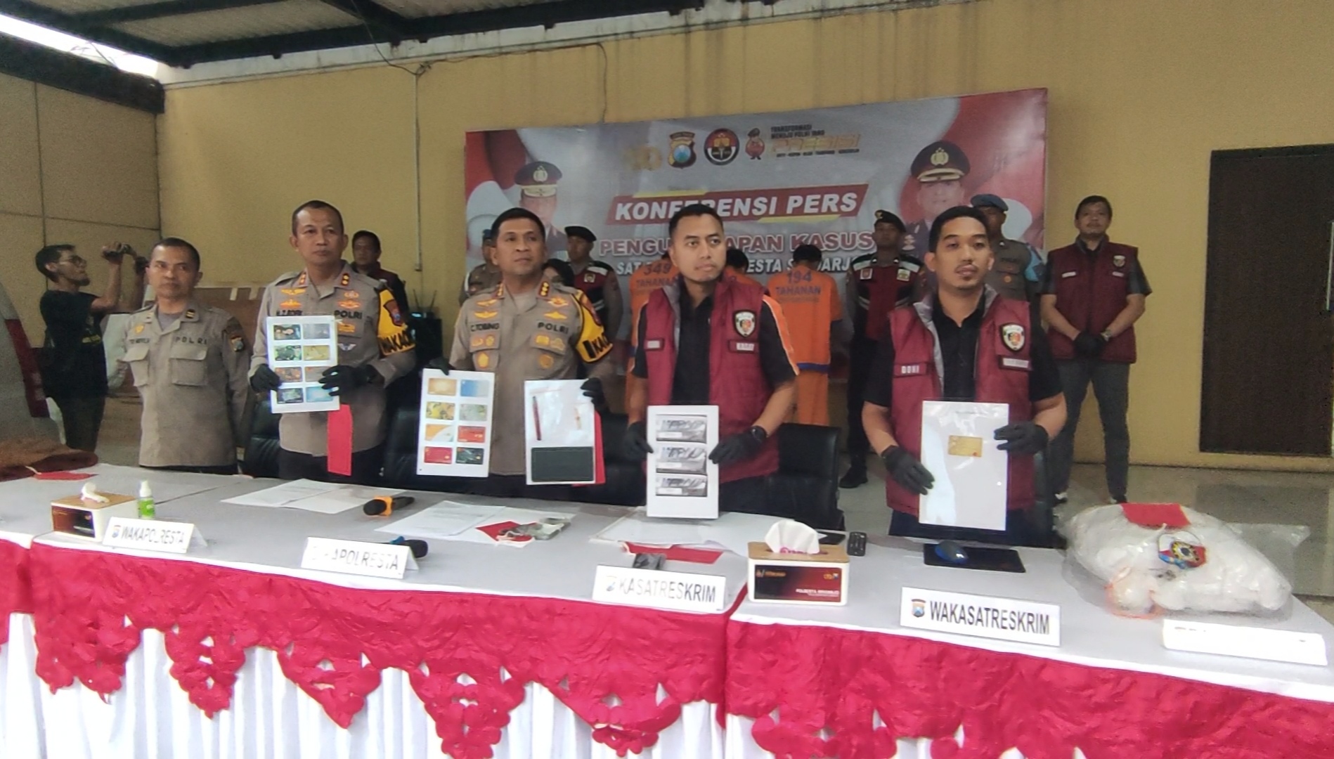 Polisi Ringkus Tiga Anggota Komplotan Ganjal Mesin ATM Asal Lampung