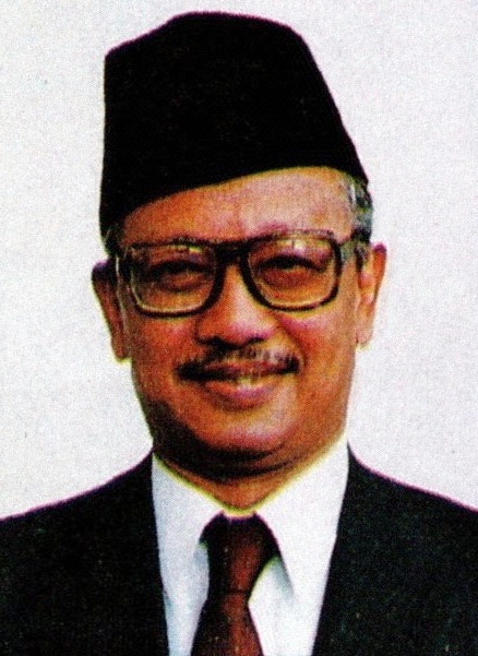 Mochtar Kusumaatmadja Dianugerahi Gelar Pahlawan Nasional