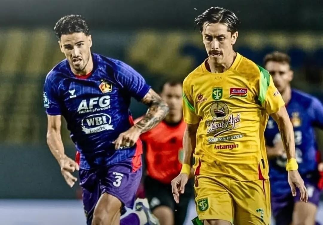 PERSIK Kediri gagal memanfaatkan posisinya sebagai tuan rumah. Saat menjamu Persebaya Surabaya kedua tim bermain imbang 1-1.