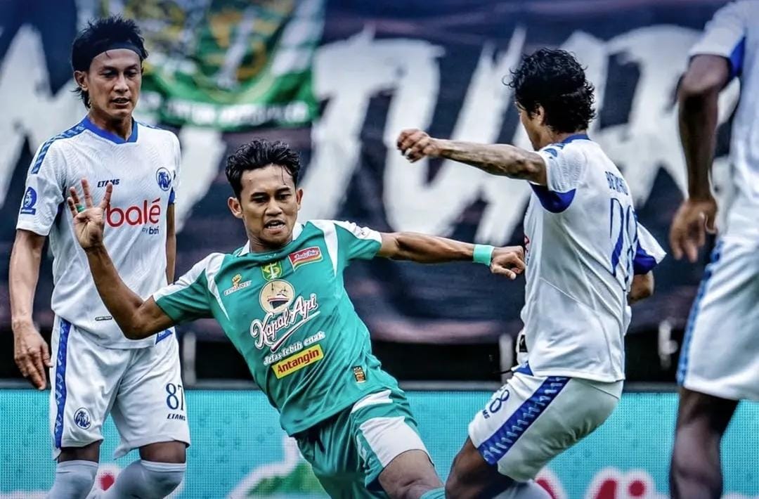 Persebaya Resmi Pecat Pelatih Kepala Eduardo Perez
