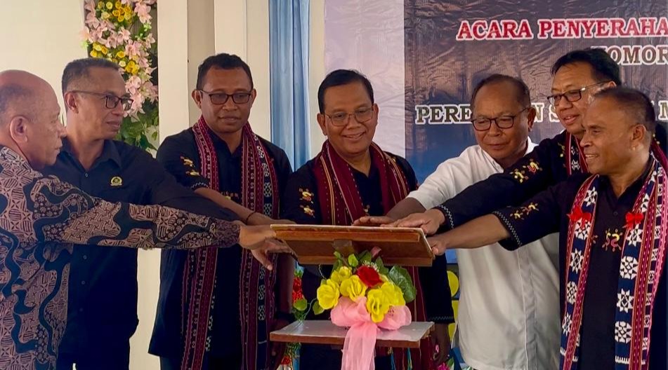 SMA Katolik Santo Mikhael Solor Resmi Menjadi Sekolah Negeri