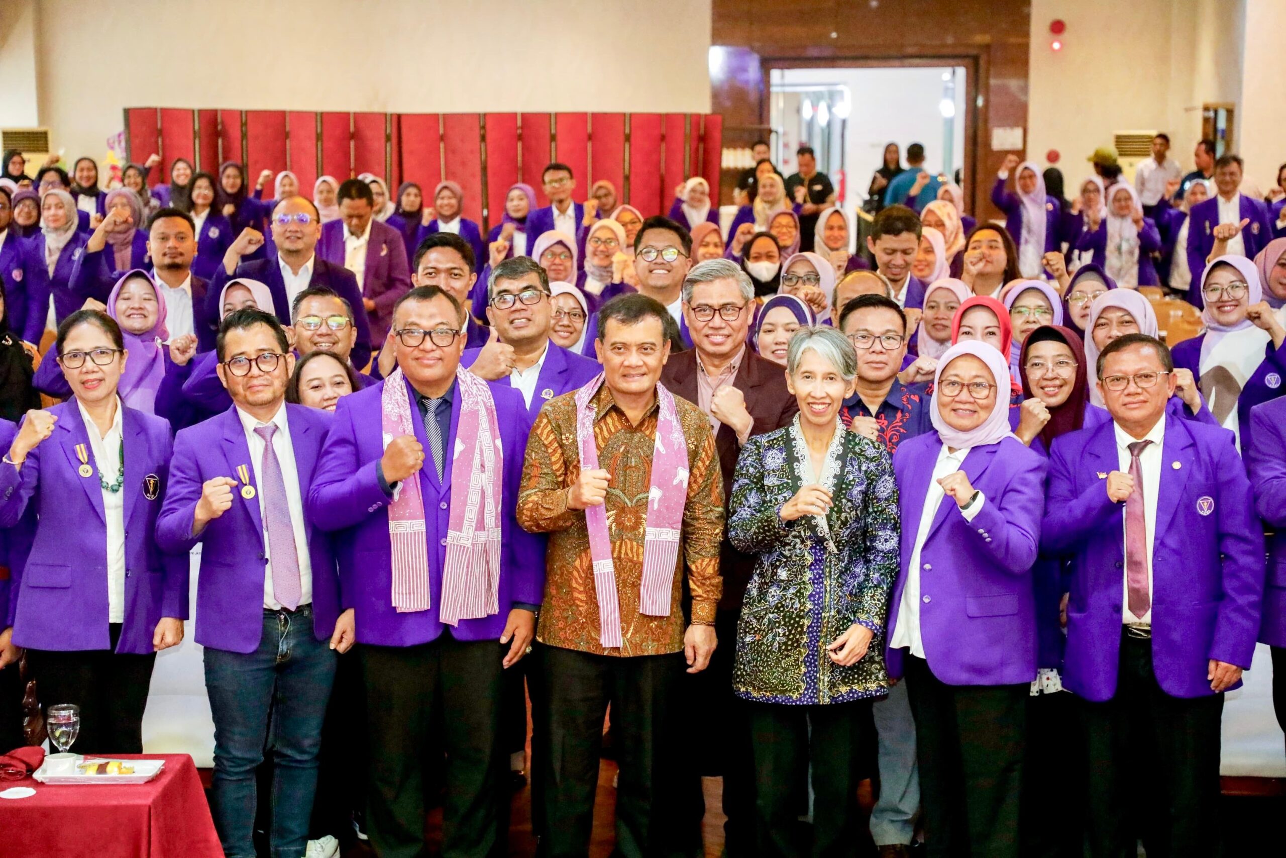 Gubernur Jateng Minta Anggota PDGI Menyebar Sampai Desa