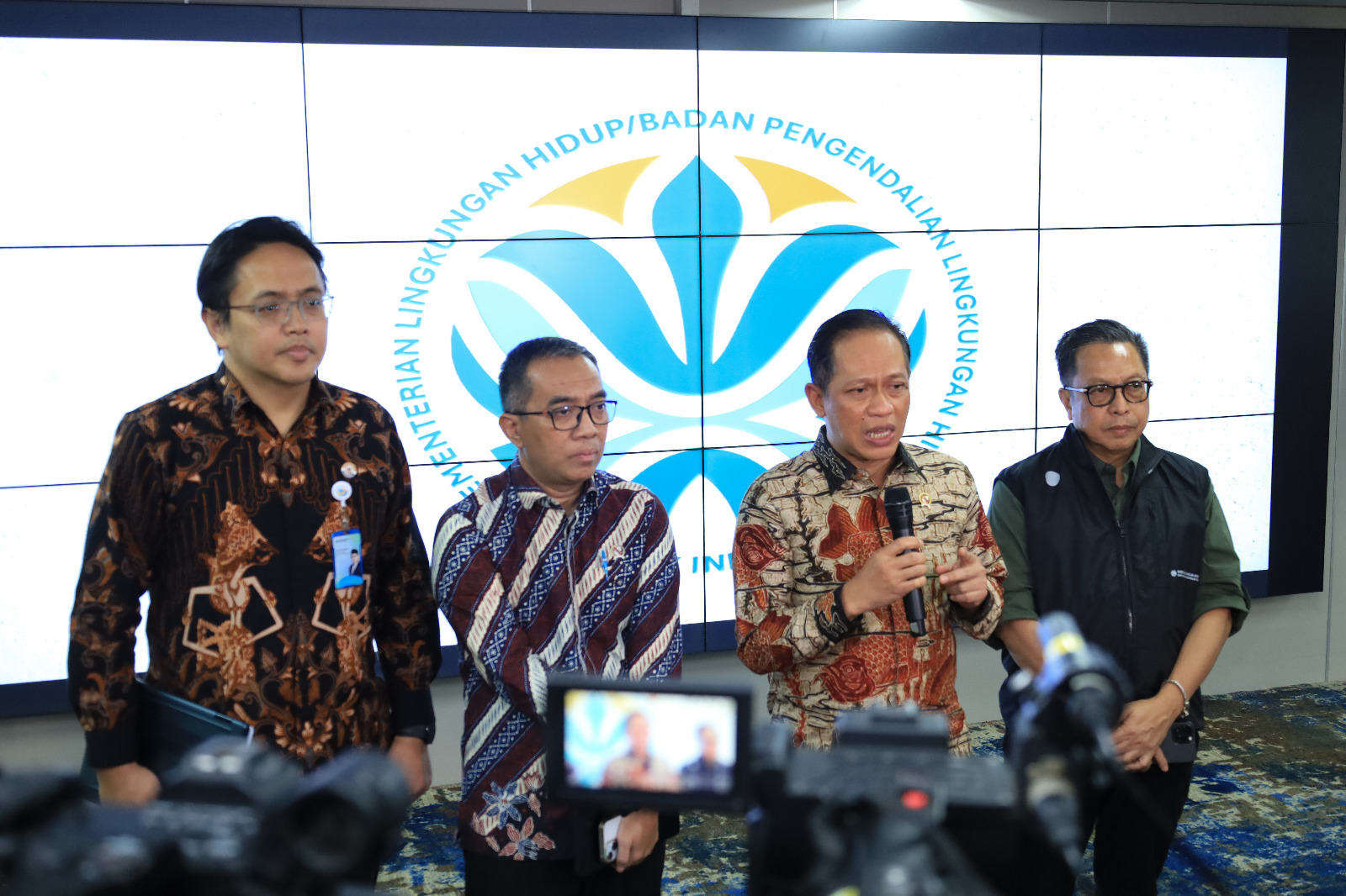 KLH-Kemdiktisaintek Perkuat Pemulihan Lingkungan Sumatra