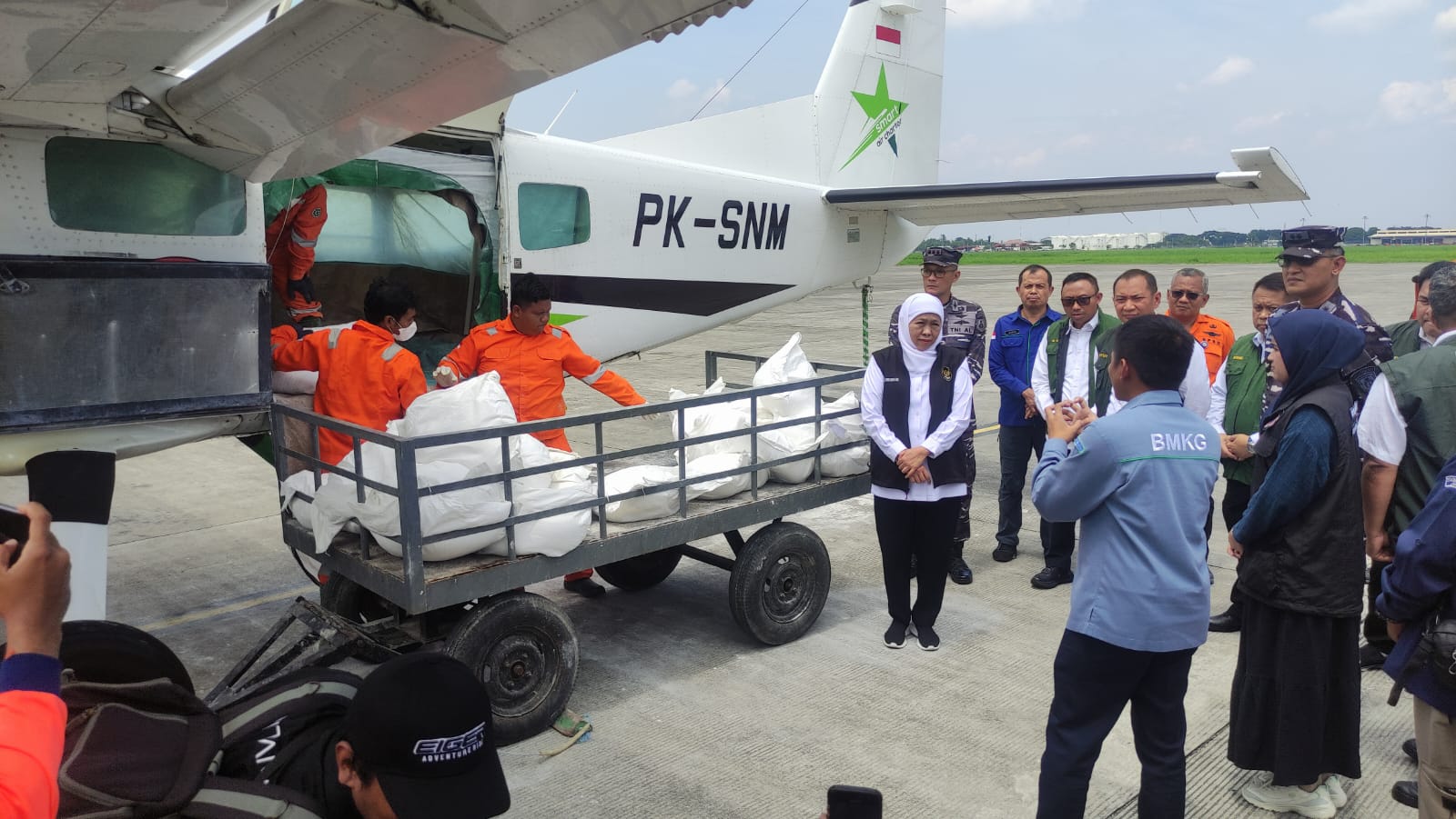 Tekan Bencana Hidrometeorologi, Pemprov Jatim Gelar OMC