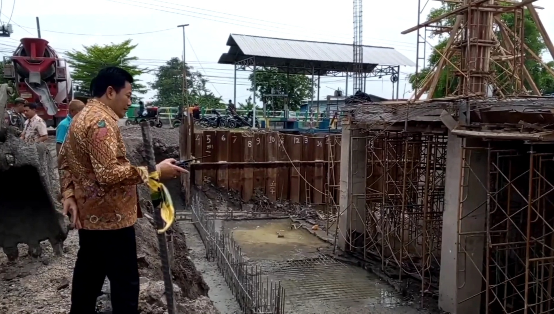 Bupati Sidoarjo Geram Progres Rumah Pompa Air Lambat