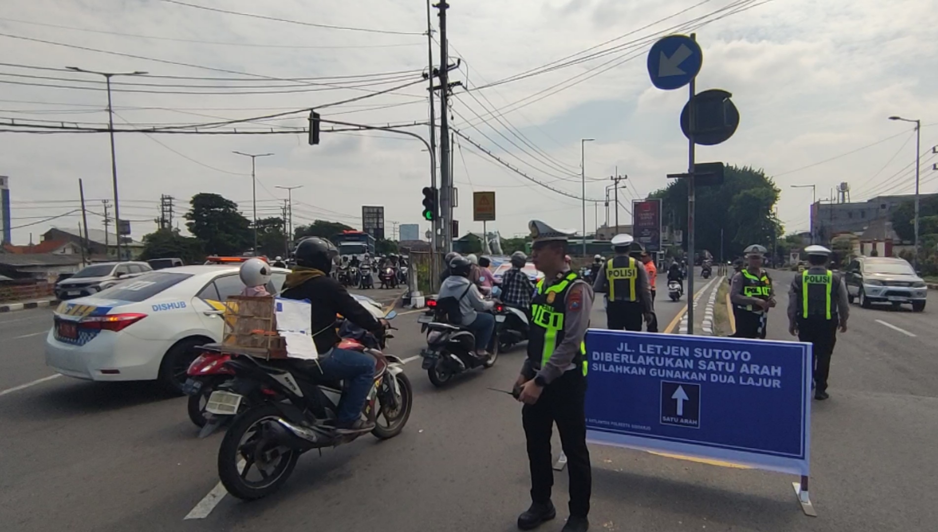 one way Jalan Letjen Sutoyo diberlakukan selama libur nataru