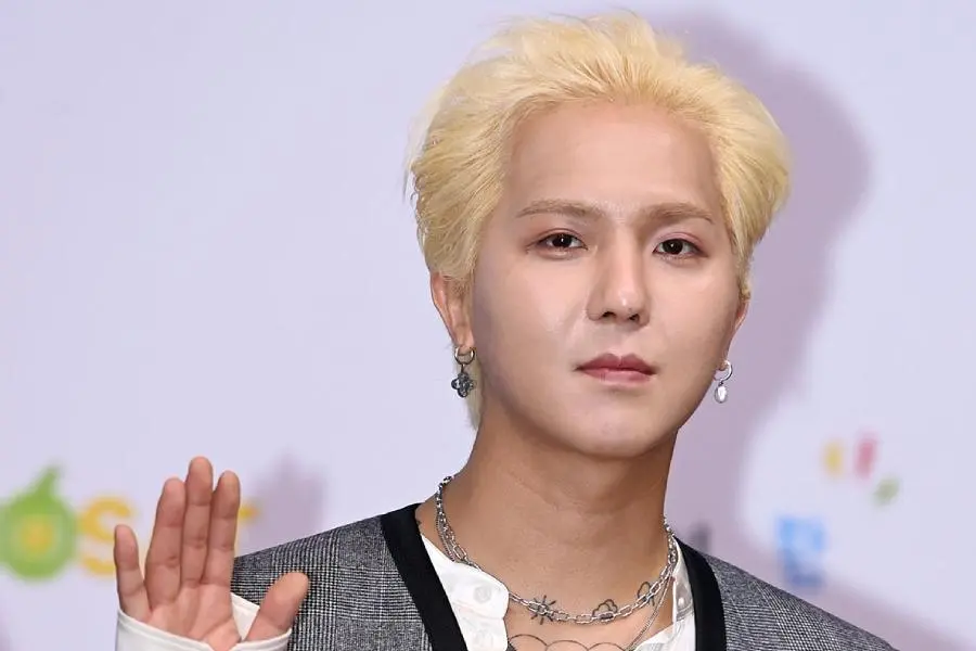 Song Mino WINNER  Tidak Ditahan Meski Langgar Wajib Militer