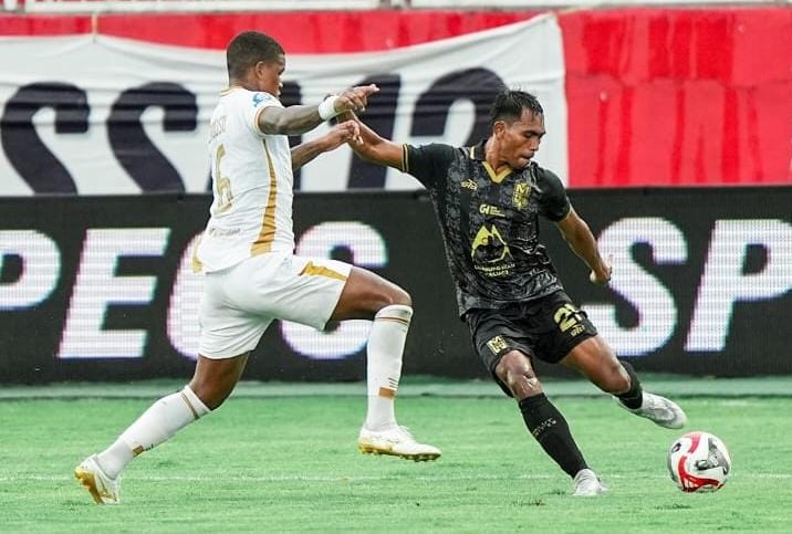 Malut United Tumbang di Kandang, Persib Kembali ke Puncak