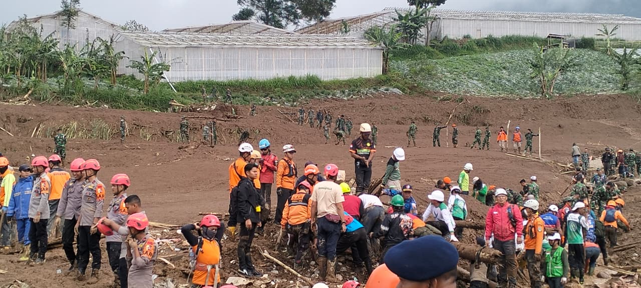 Tim SAR masih Akan Lanjutkan Pencarian Korban Longsor Cisarua
