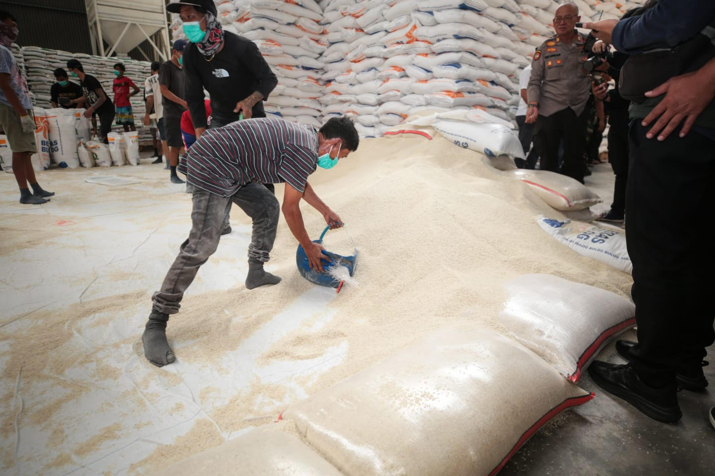 Larangan Impor 12 Komoditas Berisiko Kenaikan Harga