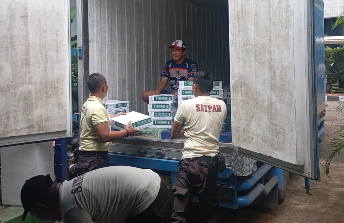 kurma bantuan arab saudi siap didistribusikan ke masyarakat