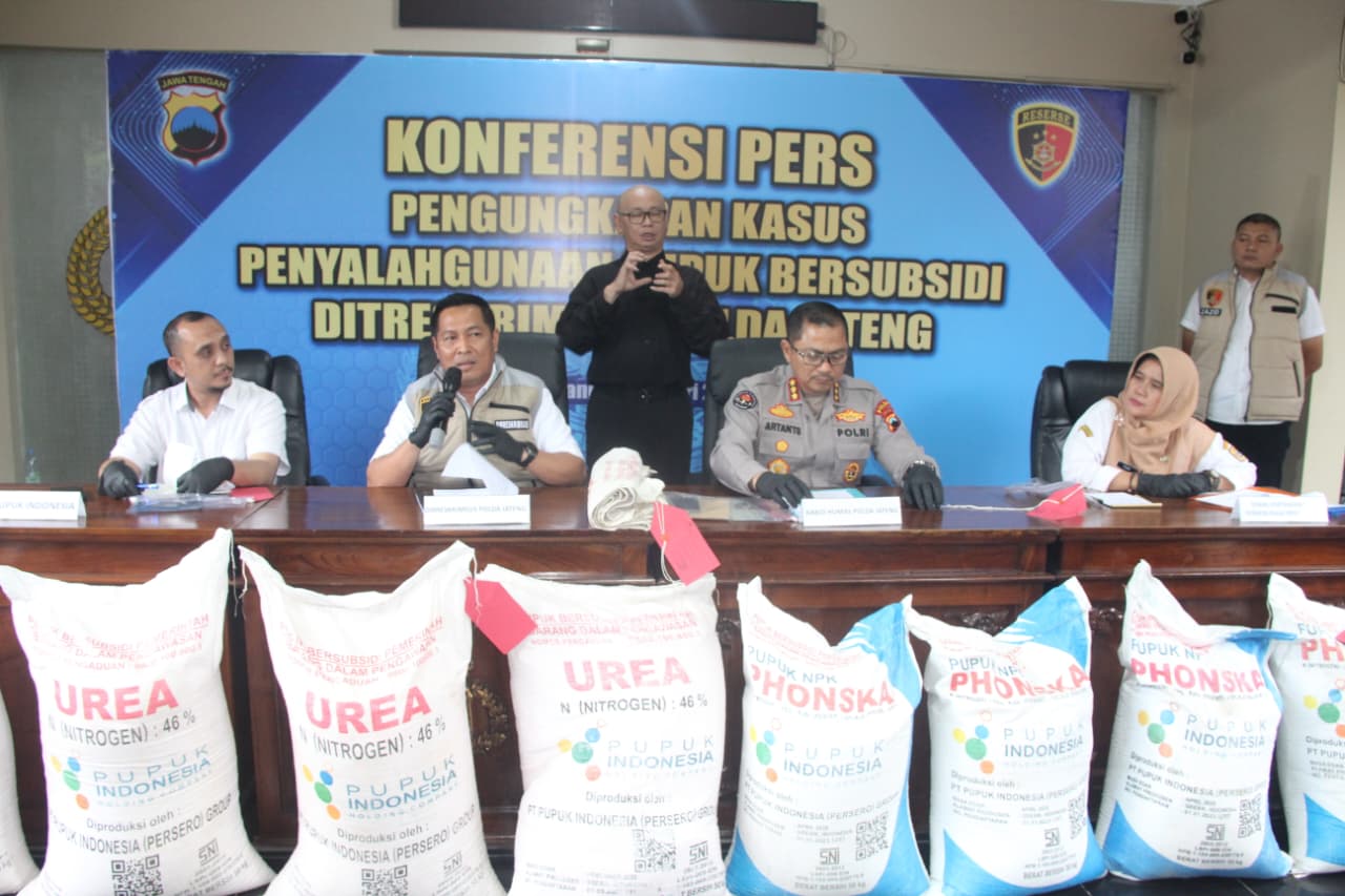 POLDA Jawa Tengah mengungkap kasus penyalahgunaan distribusi pupuk bersubsidi yang merugikan negara hingga Rp4,3 miliar.