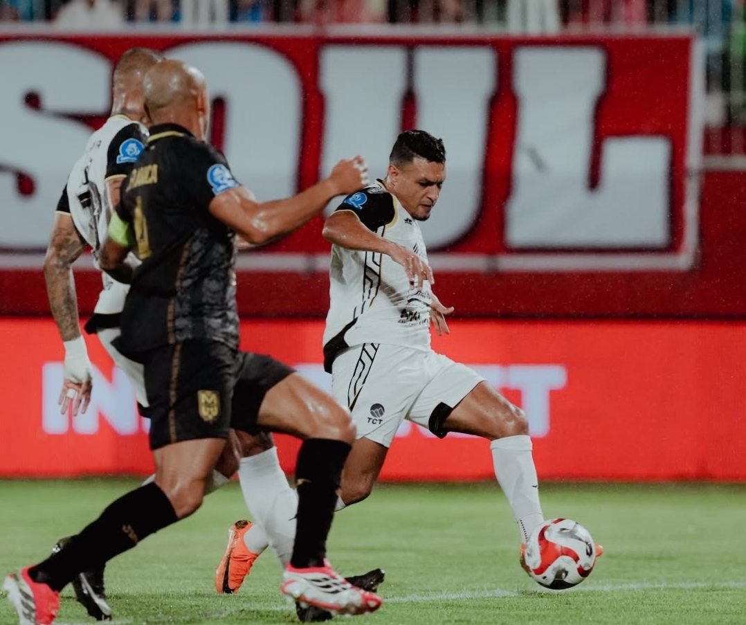 Redam Malut United, Persija Terus Pepet Persib