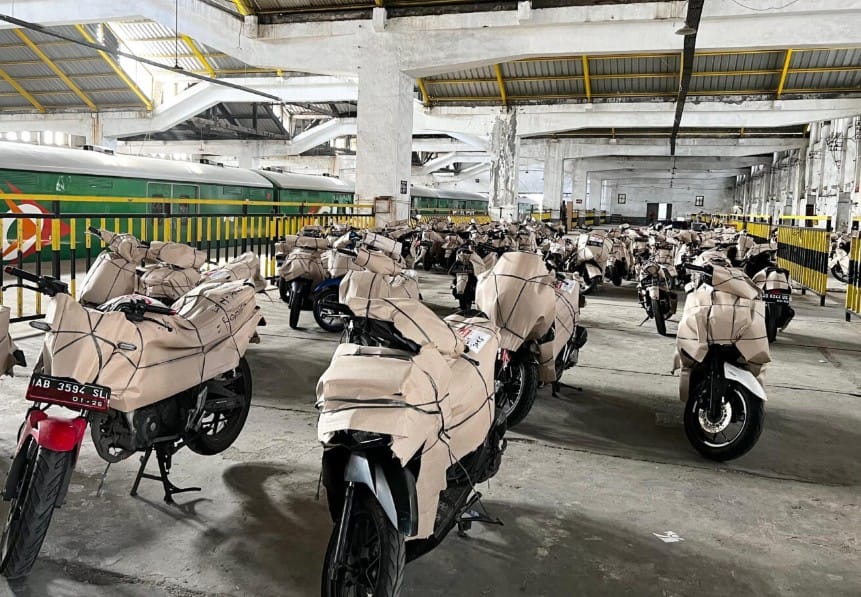 Pengiriman Sepeda Motor Melalui KAI Logistik Naik Jelang Mudik 