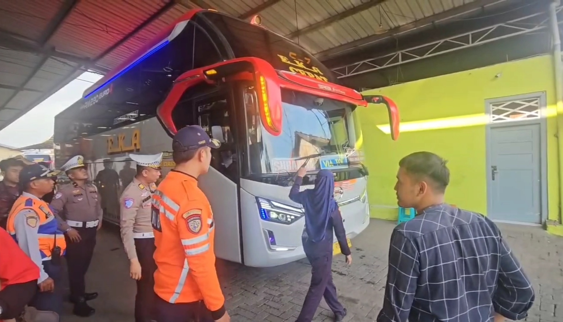 Polisi Gelar Ramcek dan Cek Kesehatan Sopir Jelang Arus Mudik