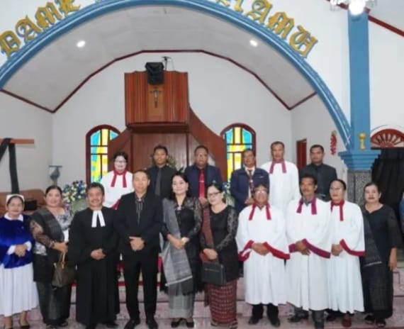 Bupati Taput Ajak Jemaat Gaungkan Tempat Wisata Rohani