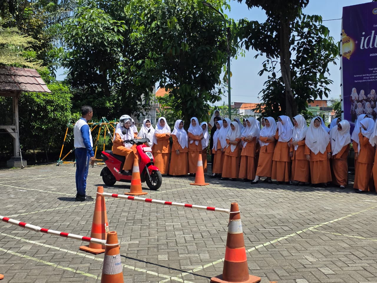 Sasar Santri, Satlantas Polresta Sidoarjo Tekankan Budaya Safety Riding