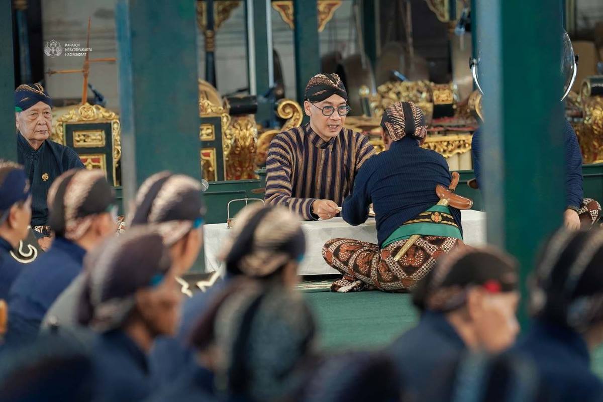 Kraton Yogyakarta Naikkan Pangkat Abdi Dalem