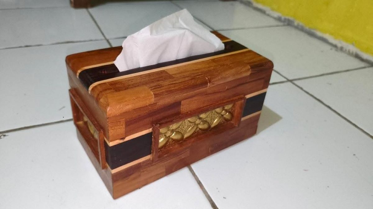 Mahasiswa UNY Sulap Sisa Kayu Praktikum Jadi Kotak Tisu Estetis