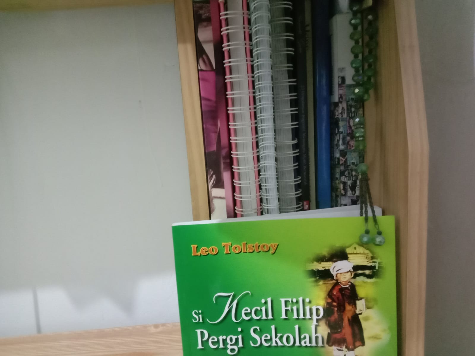 Sering Buka Medsos, Tingkat Literasi Baca Tulis Anak Menurun