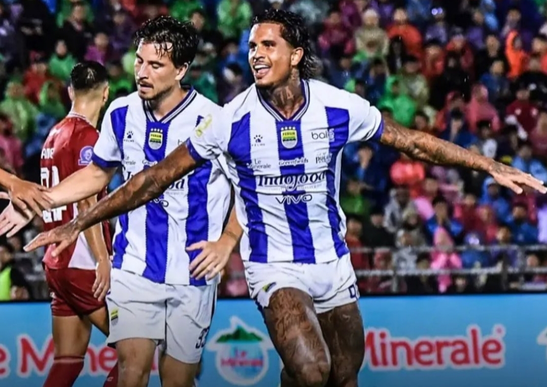 Persib dan Borneo Menang, Persija Tumbang di Kandang Lawan