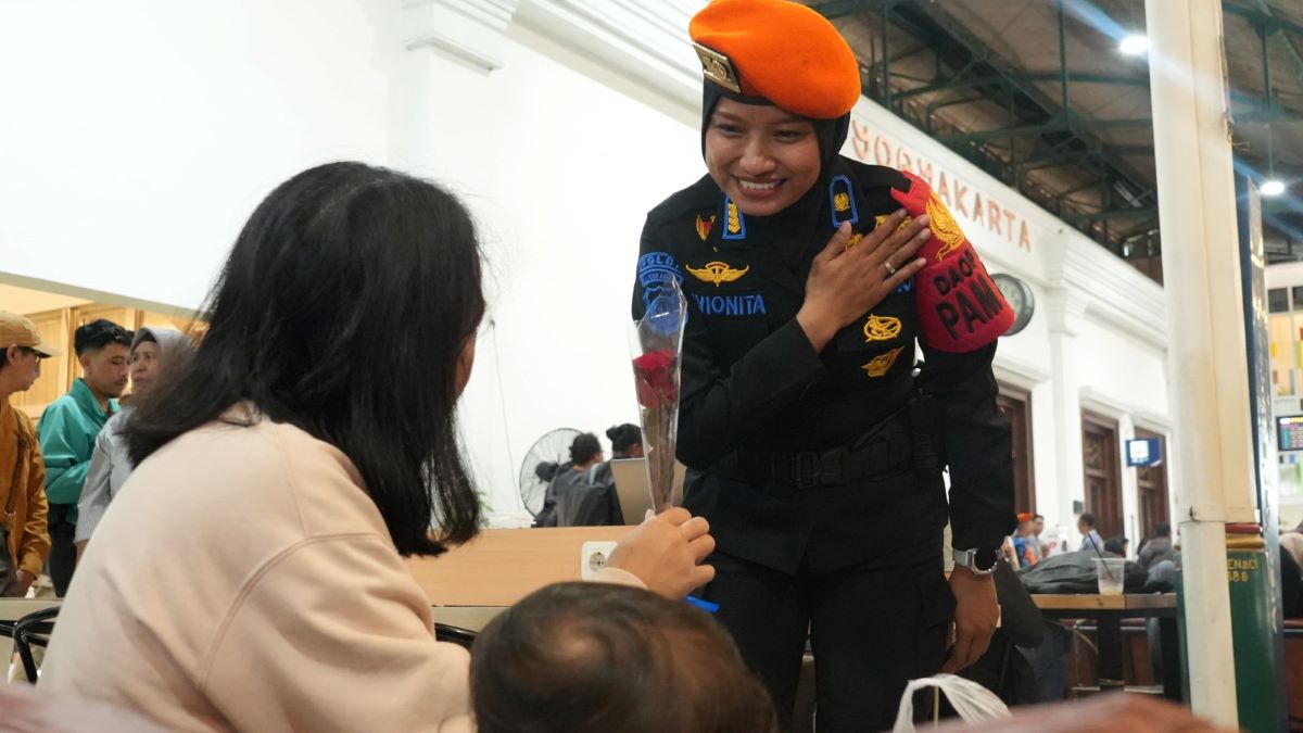 Rayakan Hari Kartini, Stasiun Yogyakarta Dilayani Perempuan