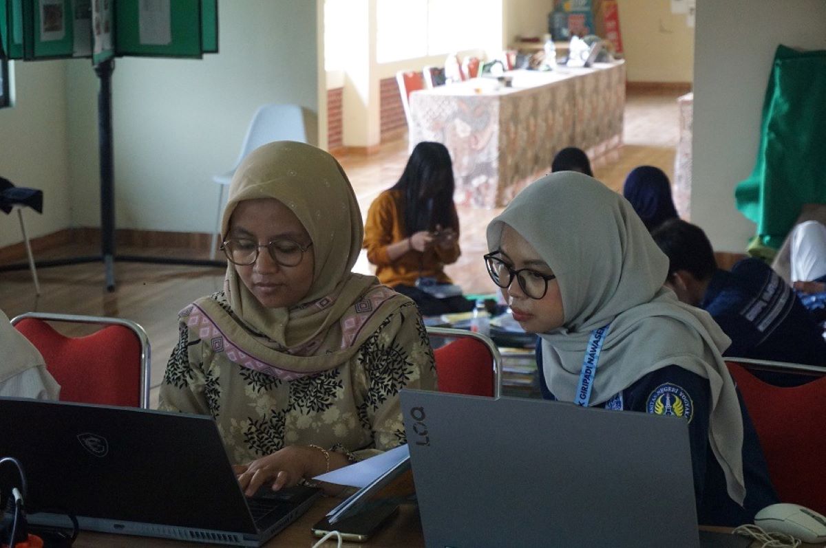 Mahasiswa UNY Gelar Pelatihan Aplikasi Perpustakaan Desa