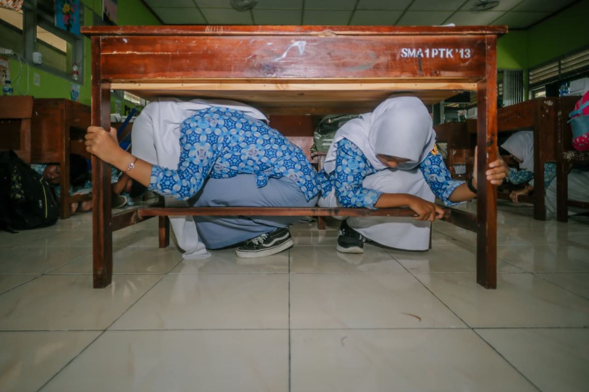 InJourney Community Care Latih 300 Siswa untuk Hadapi Gempa