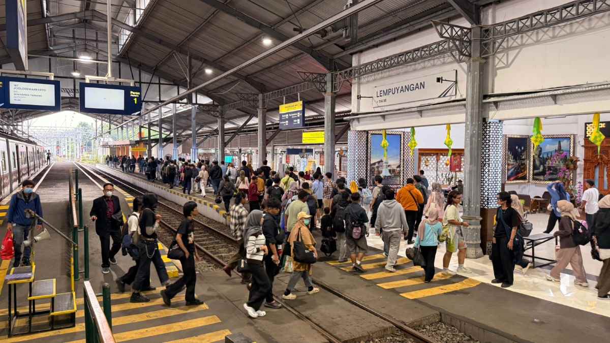 Sebulan Operasi Kereta Ekonomi Kerakyatan Layani 18.096 Penumpang