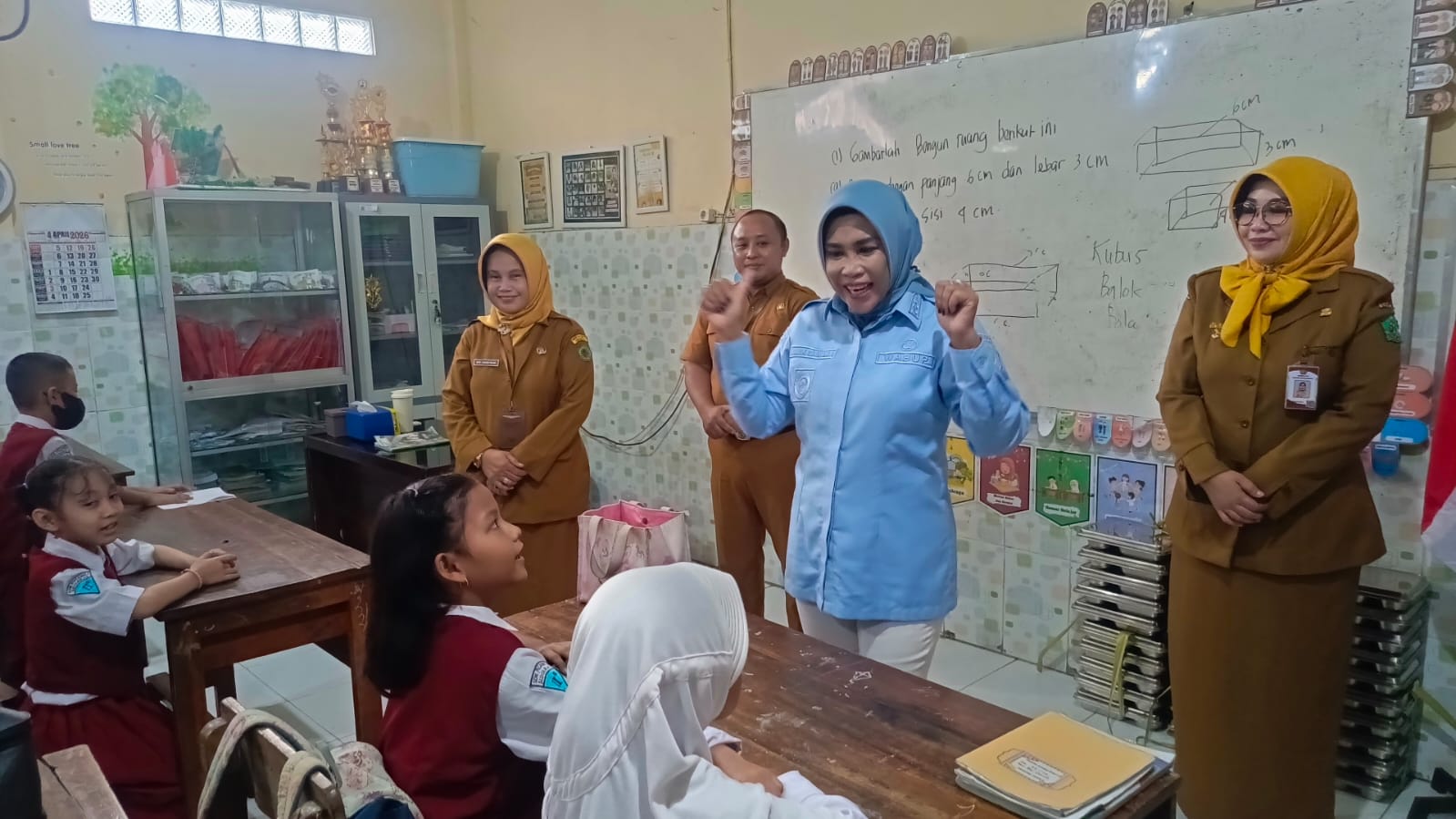 Wabup Sidoarjo Sidak Program Makan Bergizi di SDN Pucang 1 Usai Kabar Viral