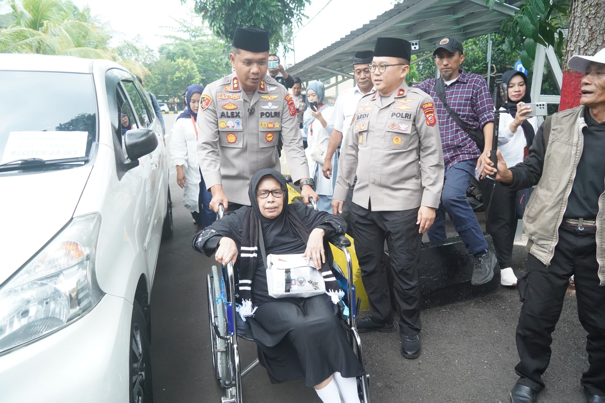 Polres Cianjur Fasilitasi Pemberangkatan para Calon Jemaah Haji
