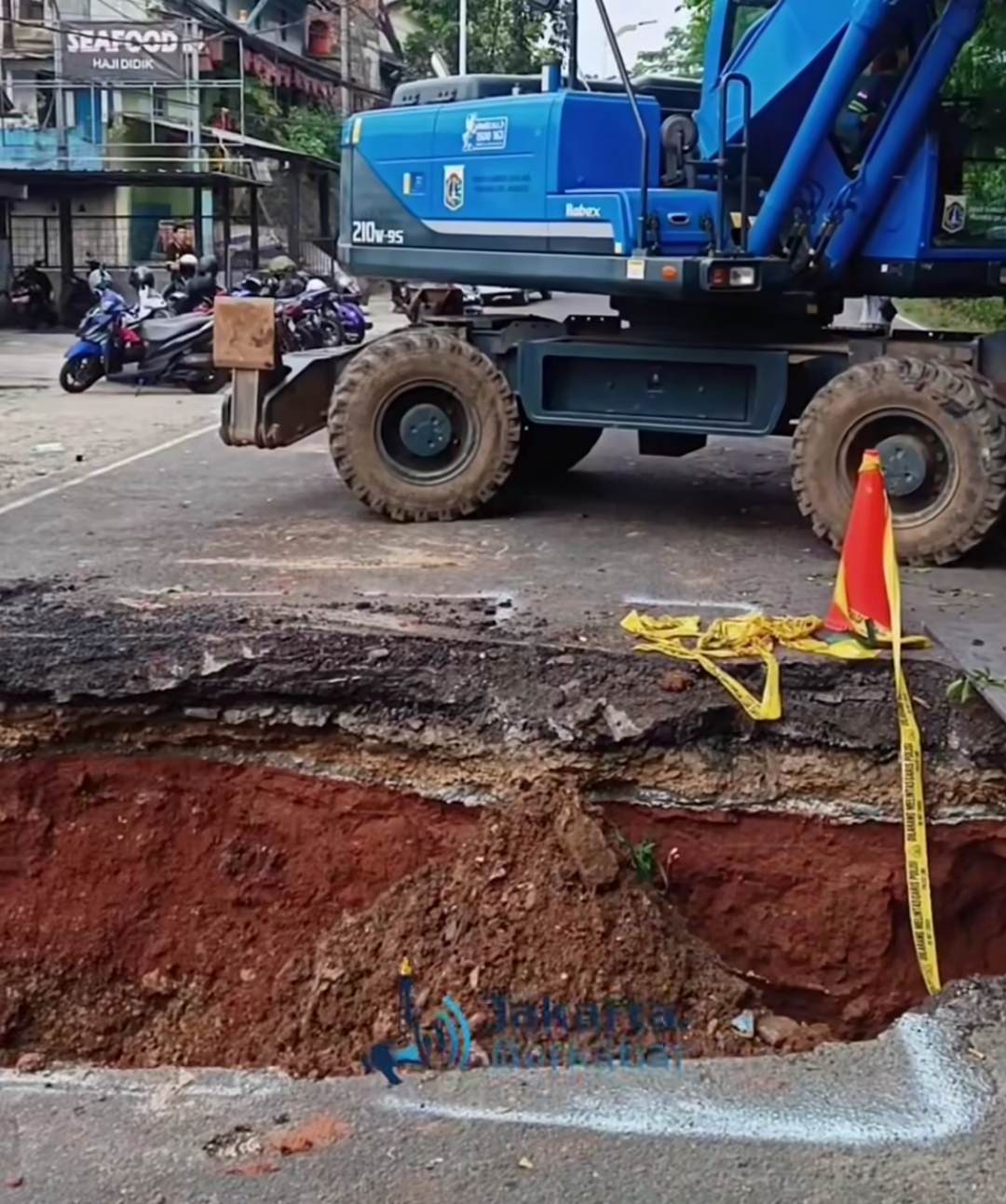 Jalan Lenteng Agung Arah Depok Ditutup, Rute Transjakarta Diperpendek