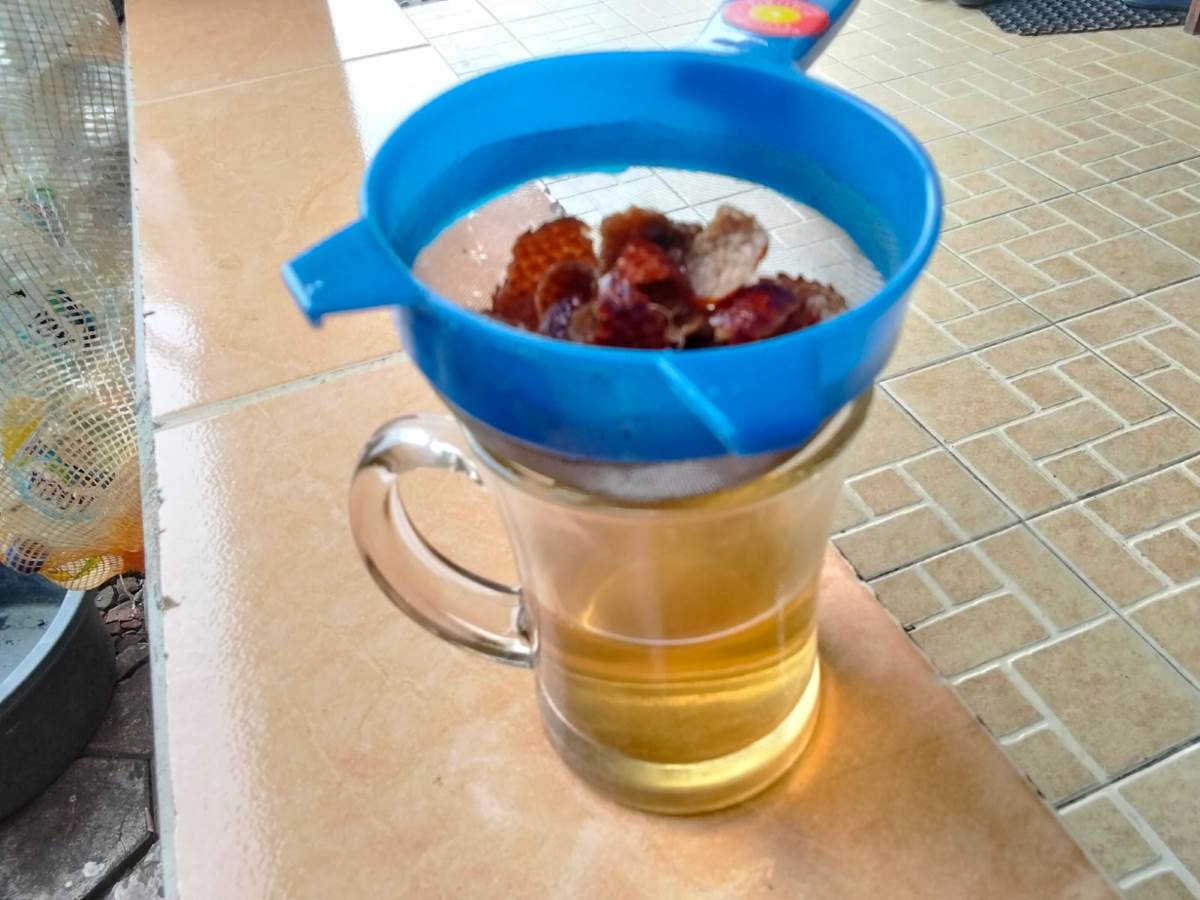 Mengolah Kulit Salak Jadi Wedang Herbal Bernilai Ekonomi