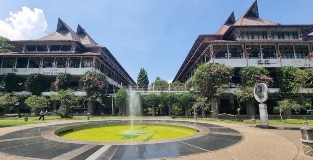 Tim SAR masih Mencari Mahasiswa ITB yang Hilang di Gunung Puntang