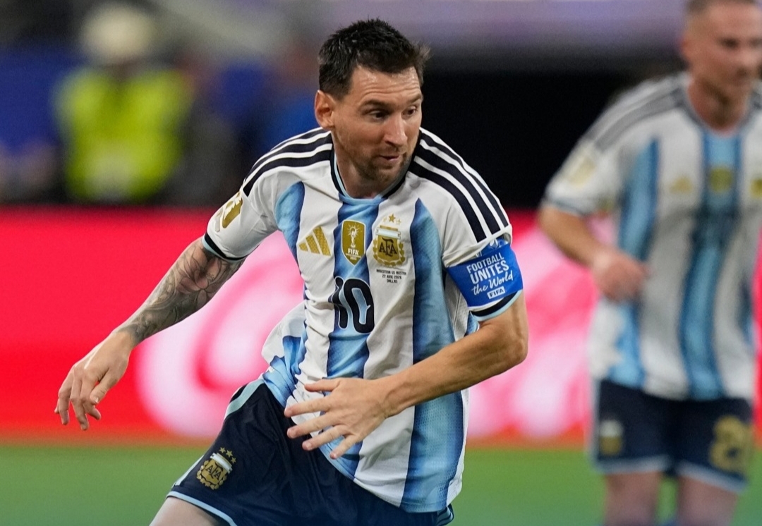 Sihir Messi Bawa Argentina ke Babak 32 Besar