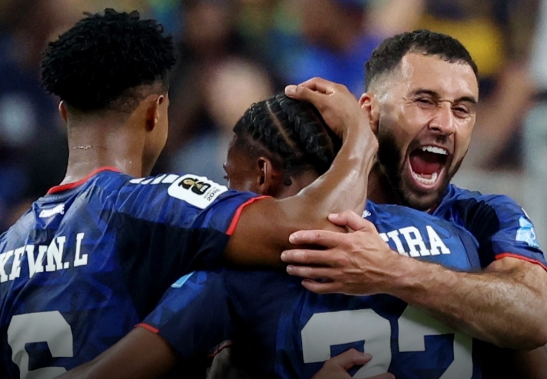 Tanjung Verde Cetak Sejarah, Spanyol Bikin Uruguay Merana