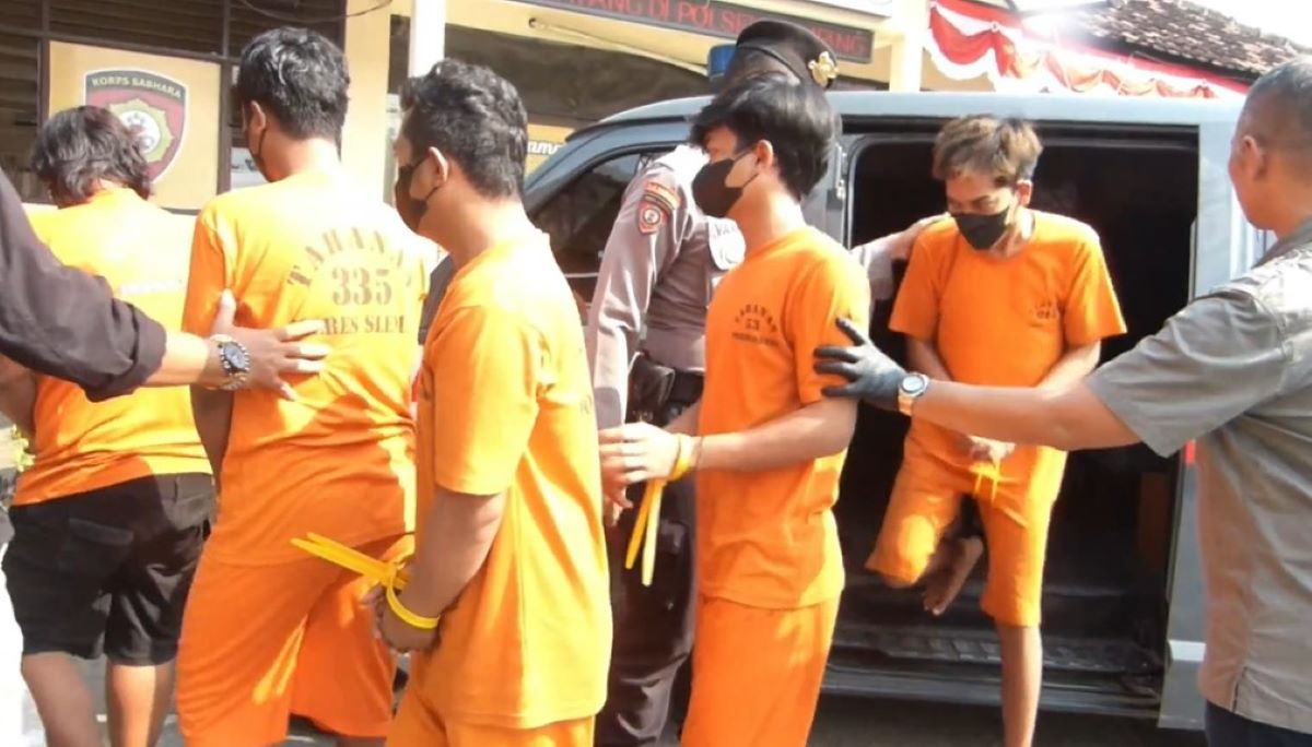 Curi Pipa Besi, Tujuh Karyawan Toko Bahan Bangunan Ditangkap