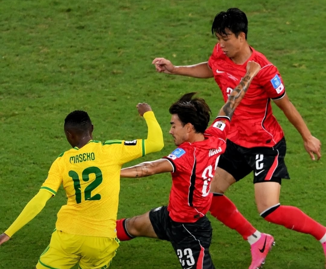 Akui Salah Strategi, Pelatih Korsel Hong Myung-bo Hanya Bisa Sesali Diri