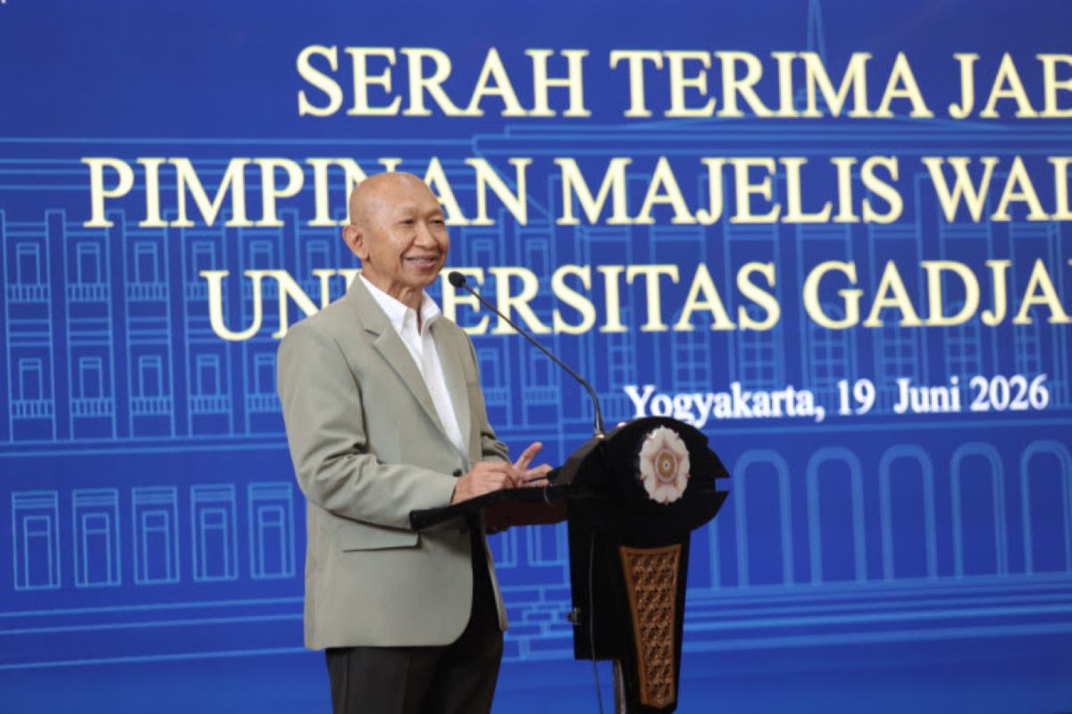 Prof. Tumiran Resmi Gantikan Prof. Pratikno Pimpin Majelis Wali Amanat UGM