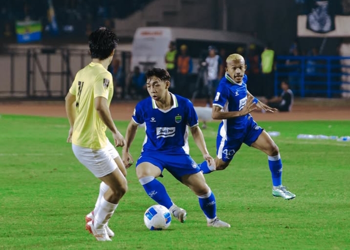 Bekuk Tampines Roves, Persib Sempurna di Grup A